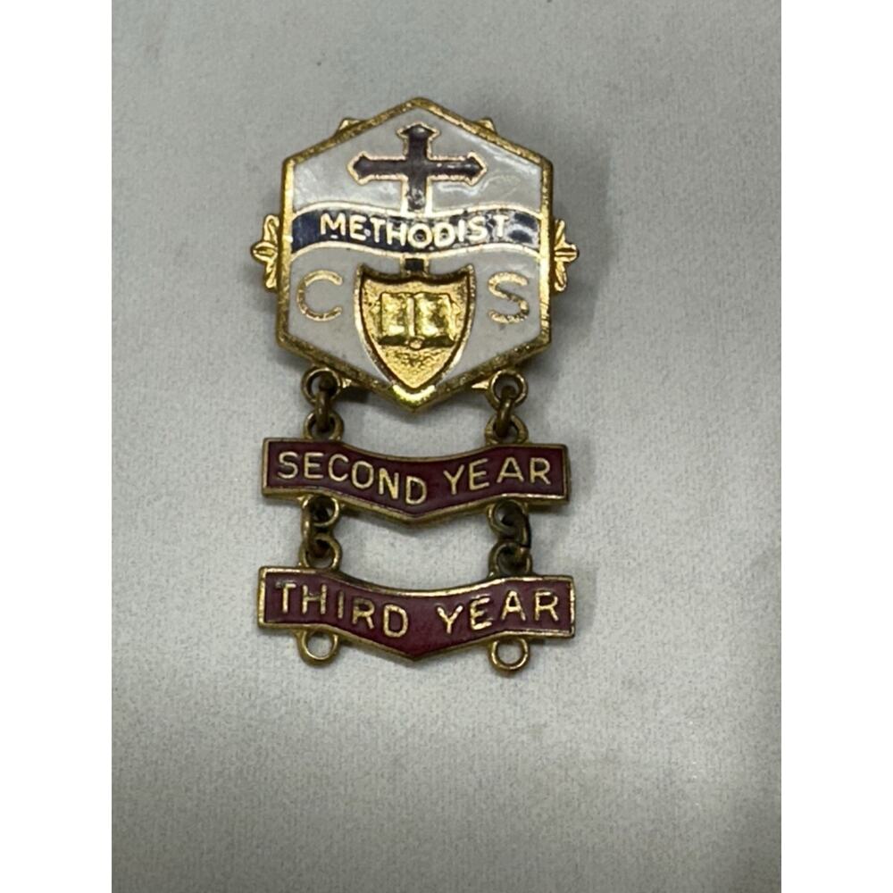 Vintage 80s Methodist Church Service Gold Tone Pin Second & Third Year.